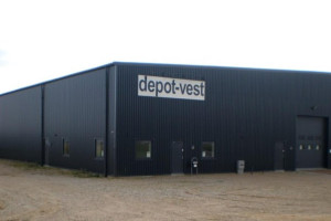 Depot Vest
